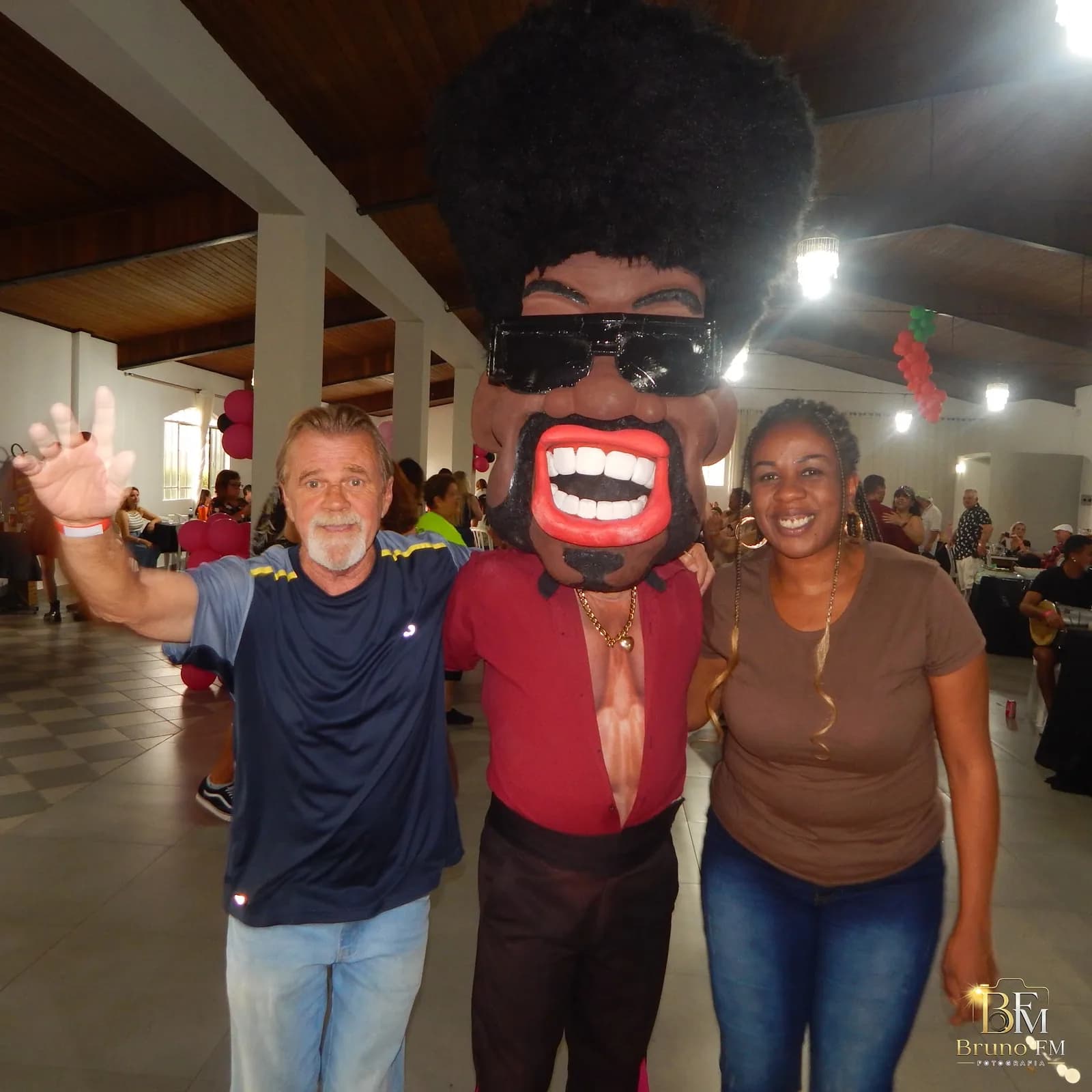 Convidados reunidos durante o Tempero do Lua